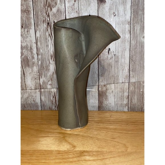 Original Gray Artisan Sculptural Art Design Vase Signed Helena - Picture 1 of 8